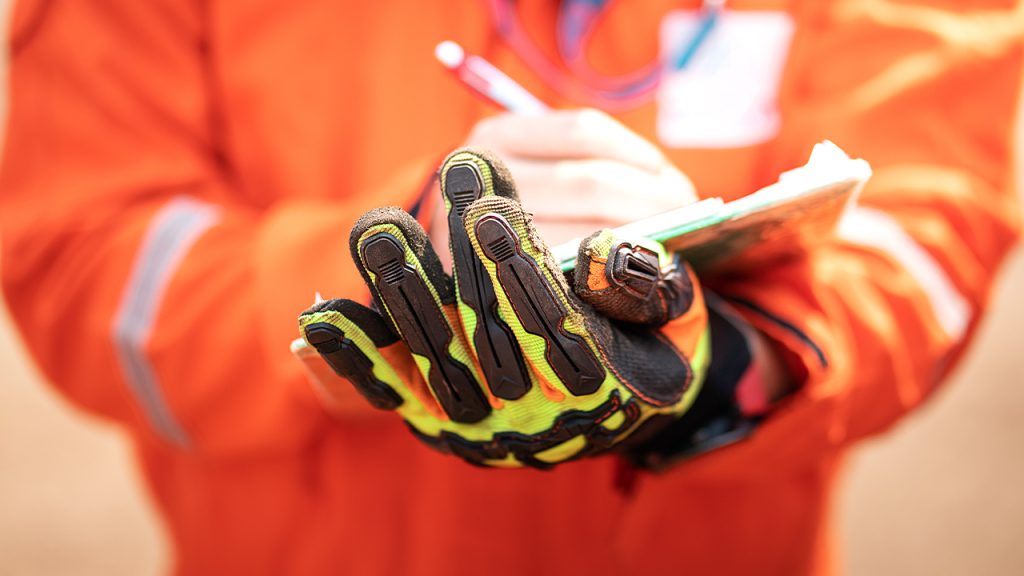 Safety and Compliance: 3 Reasons Your Construction Firm Needs Training